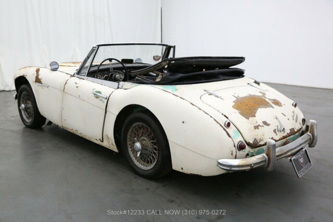 1963 Austin Healey 3000 Convertible Sports Car - photo 7