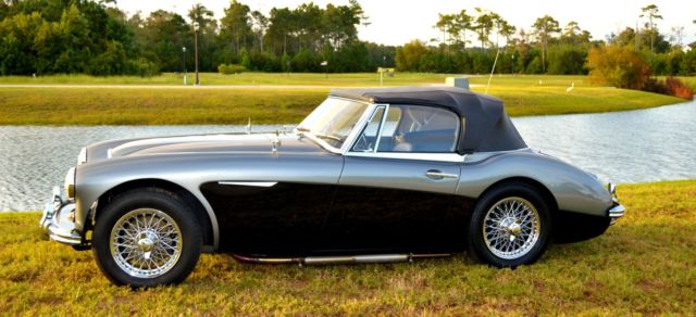 1963 Austin Healey 3000 Black interior, chrome trim - photo 2