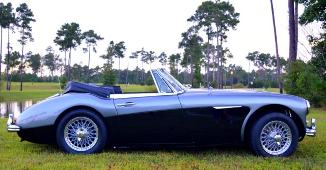 1963 Austin Healey 3000 Black interior, chrome trim - photo 5