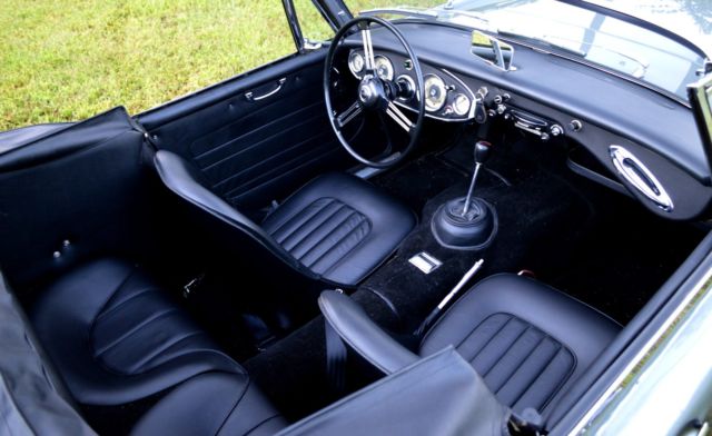 1963 Austin Healey 3000 Black interior, chrome trim - photo 6