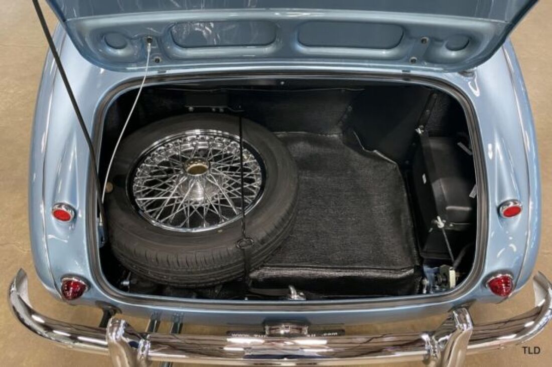 1963 Austin Healey 3000 Mark II - photo 8