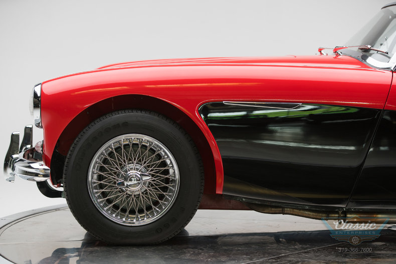 1963 Austin Healey 3000 MK III Roadster - photo 9