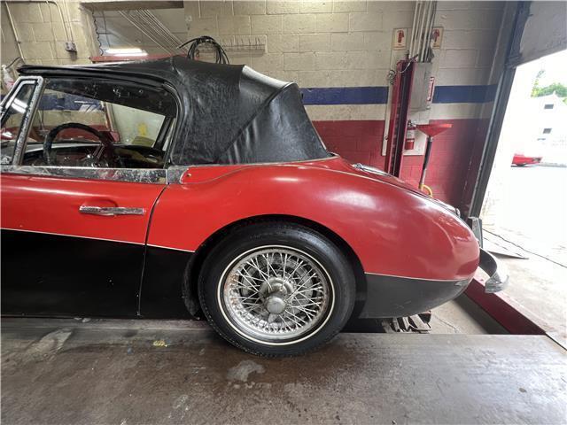 1963 Austin Healey 3000 MKII BJ7 - photo 12