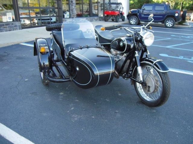 1963 BMW R60 --