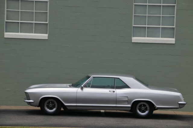 1963 BUICK RIVIERA RUST FREE AC PS PB P SEAT P ANT FULLY LOADED PRICED TO SELL 1963 Buick Riviera