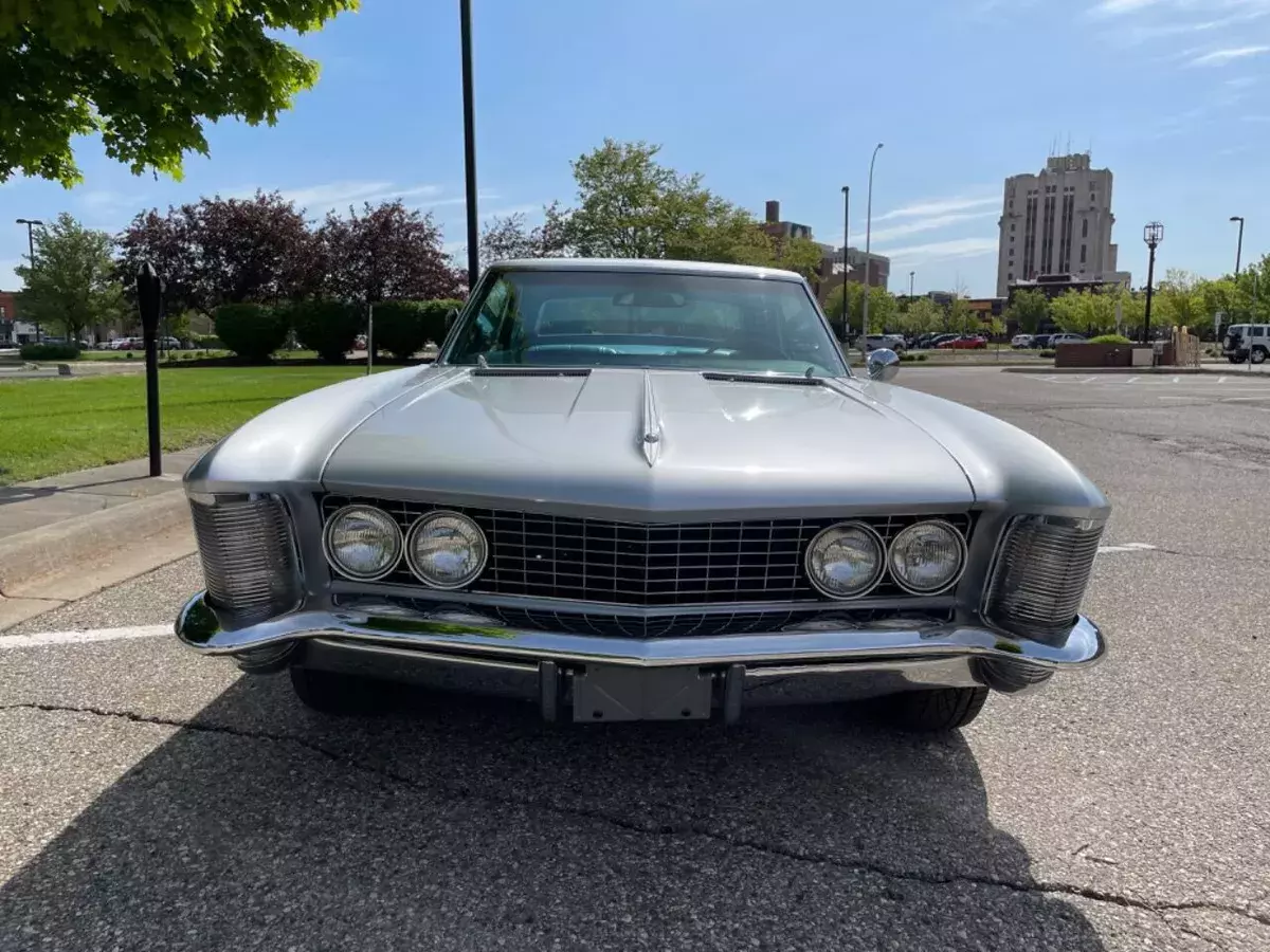 1963 Buick Riviera, Silver with 1000000 Miles available now! 1963 Buick Riviera
