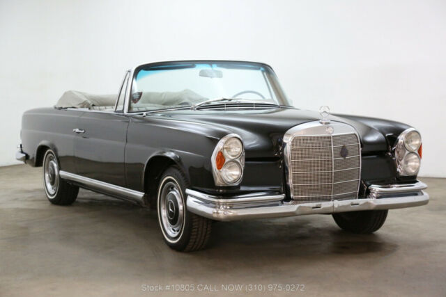 1963 Cabriolet Used Automatic 1963 Mercedes-Benz 220SE Cabriolet