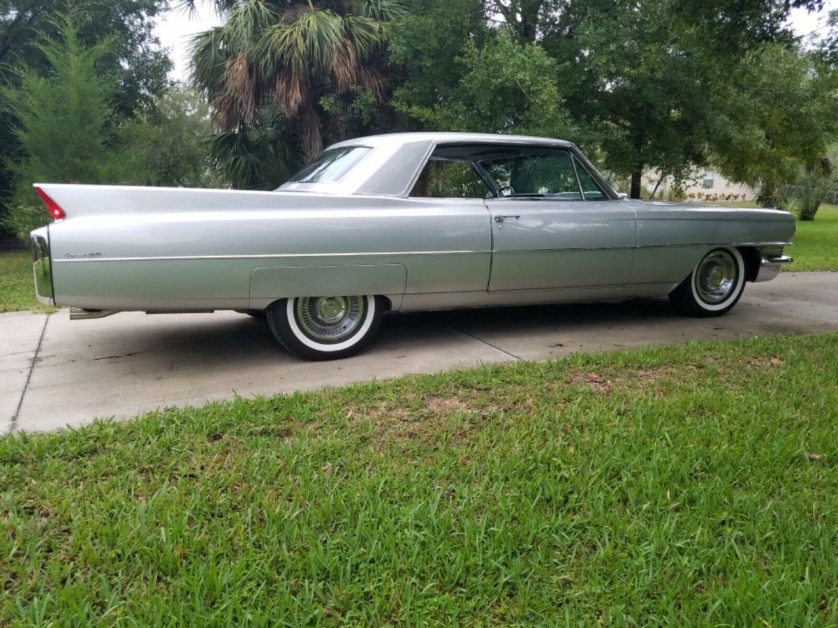 1963 Cadillac Coupe DeVille - photo 2