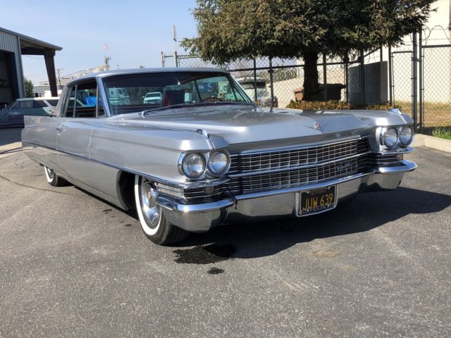 1963 Cadillac DeVille 59 - RED LEATHER - photo 2