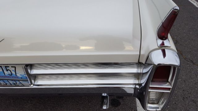 1963 Cadillac DeVille Hardtop Sedan - photo 3