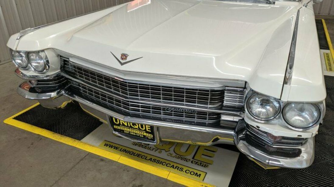 1963 Cadillac Series 62 Sedan 6 Window - photo 11