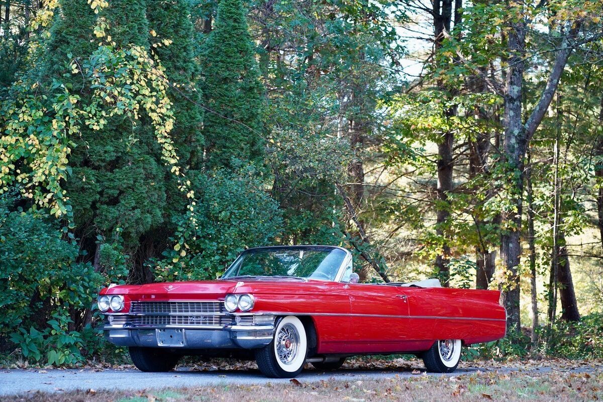 1963 Cadillac Series 62 Convertible - 390cid. 4bbl V8 - $30,500 1963 Cadillac Series 62
