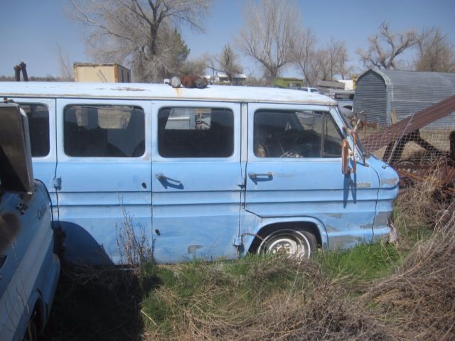 1963 Chevrolet Corvair Greenbrier Sportswagon - photo 11