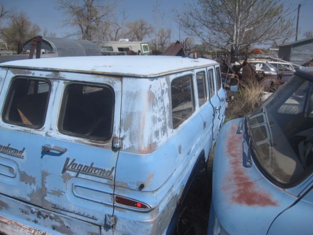 1963 Chevrolet Corvair Greenbrier Sportswagon - photo 9