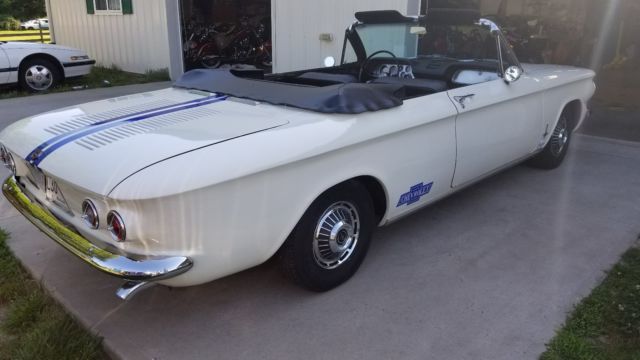 1963 Chevrolet Corvair Monza Spyder Convertible - photo 4