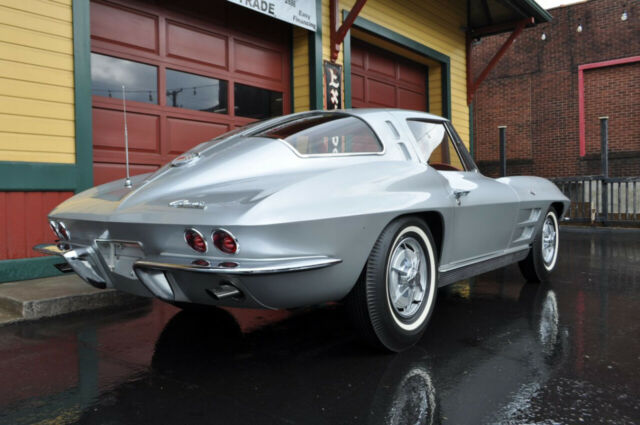 1963 Chevrolet Corvette 1963 Sebring Silver/Red #'s Matching 4sp Coupe! - photo 2