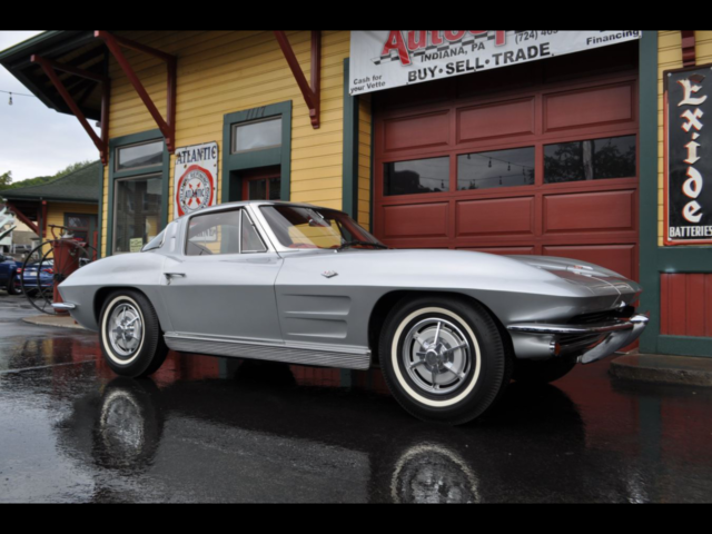 1963 Chevrolet Corvette 1963 Sebring Silver/Red #'s Matching 4sp Coupe! - photo 3