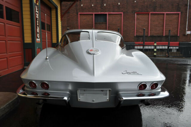 1963 Chevrolet Corvette 1963 Sebring Silver/Red #'s Matching 4sp Coupe! - photo 5