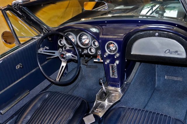 1963 Chevrolet Corvette Convertible - photo 9