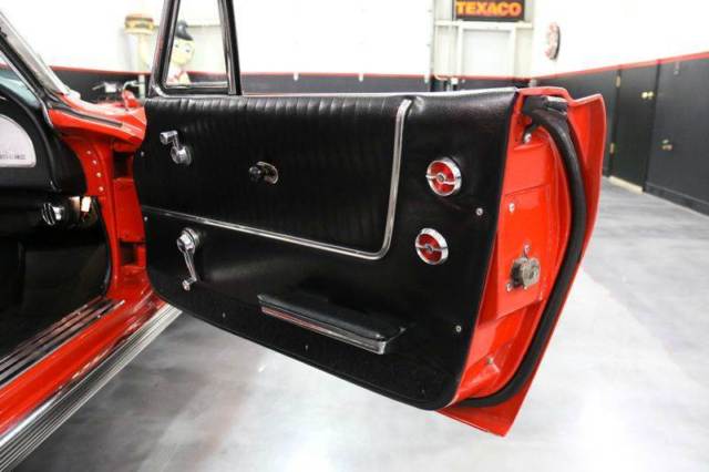 1963 Chevrolet Corvette -- - photo 8