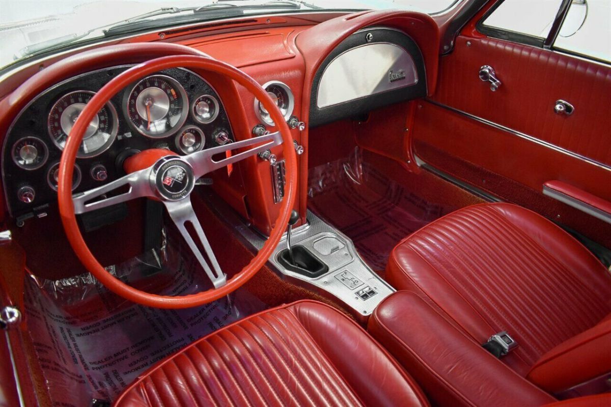 1963 Chevrolet Corvette - photo 2