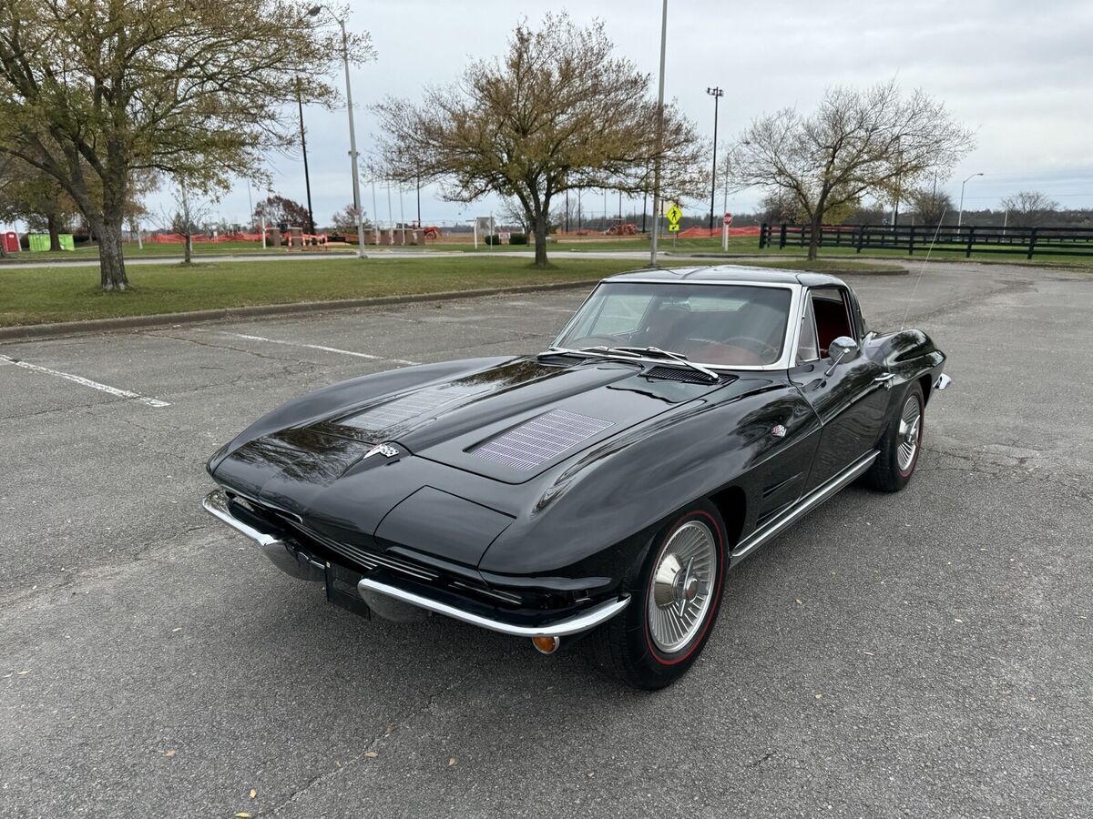 1963 Chevrolet Corvette - photo 11