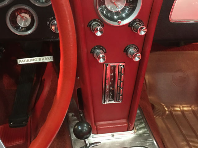 1963 Chevrolet Corvette FUEL INJECTION - 4 SPEED! - photo 11