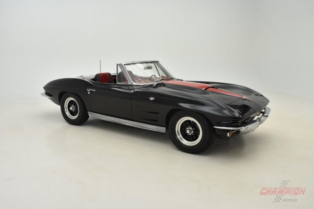 1963 Chevrolet Corvette Convertible - photo 2