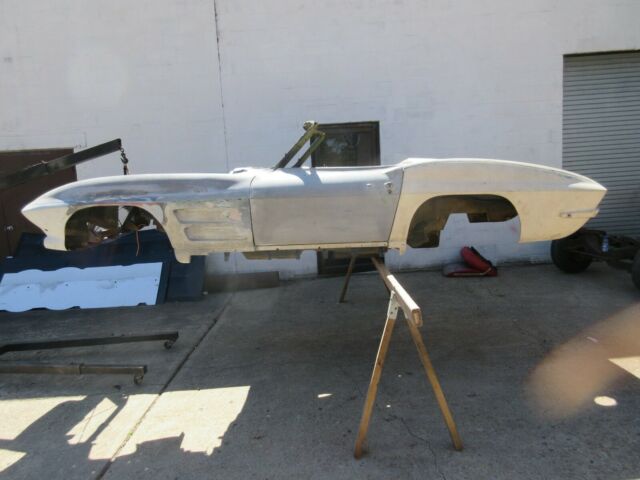 1963 CHEVROLET CORVETTE CONVERTIBLE BARE BODY WITH DOORS AND DECK LID RESTO MOD! 1963 Chevrolet Corvette STING RAY