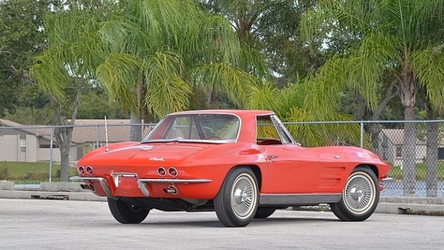 1963 Chevrolet Corvette Roadster - photo 2