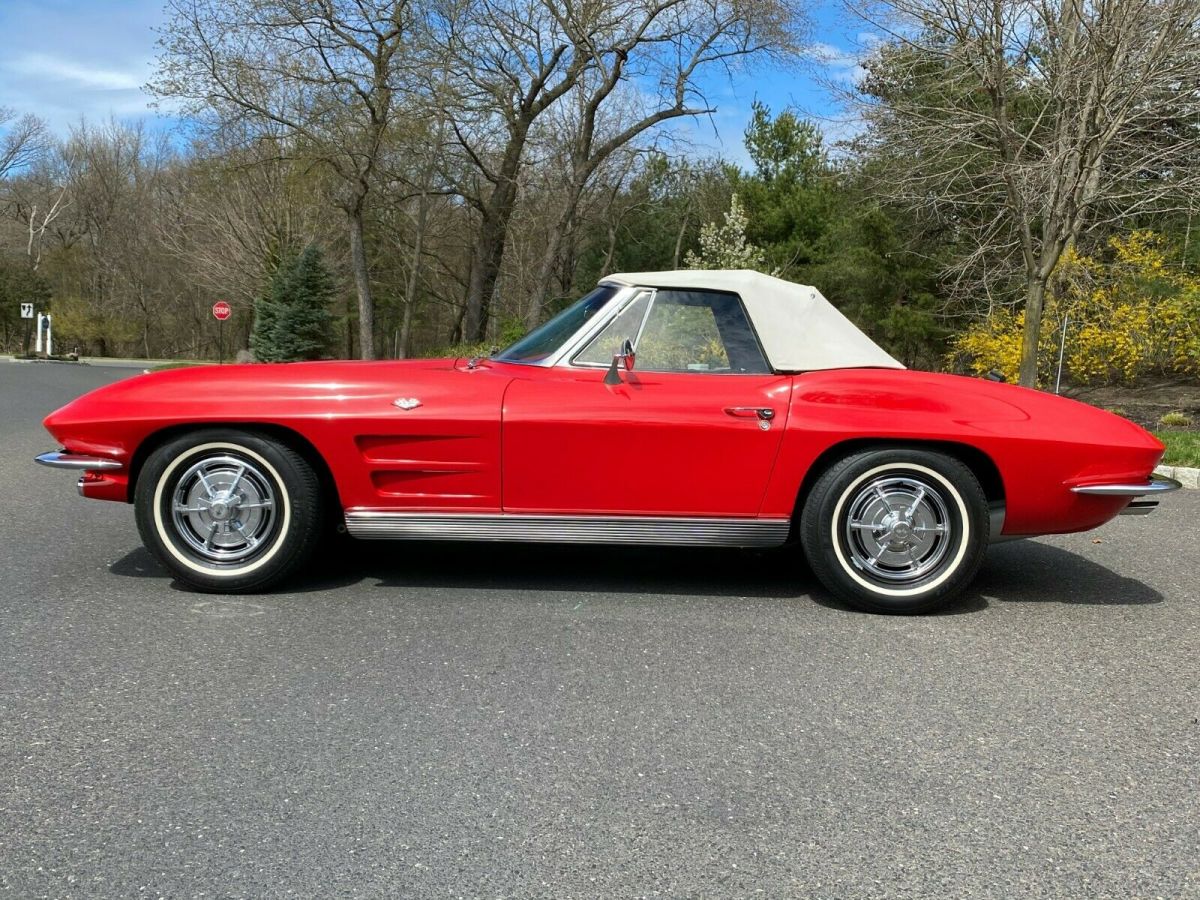 1963 Chevrolet Corvette CONVERTIBLE C2 CORVETTE - photo 2