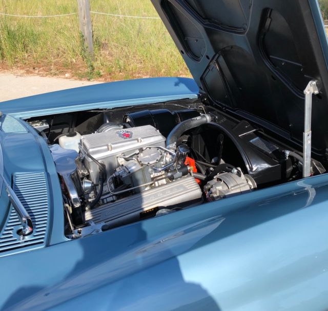 1963 Chevrolet Corvette Convertible - photo 6