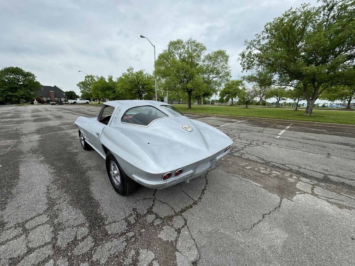 1963 Chevrolet Corvette - photo 10