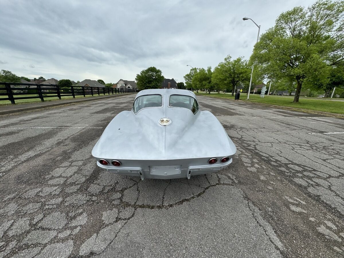 1963 Chevrolet Corvette - photo 12