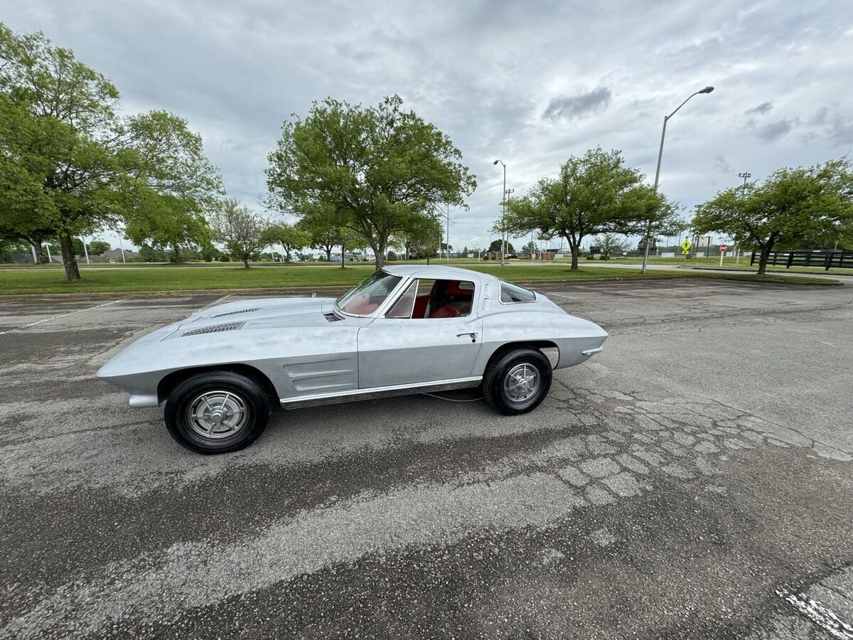 1963 Chevrolet Corvette - photo 3