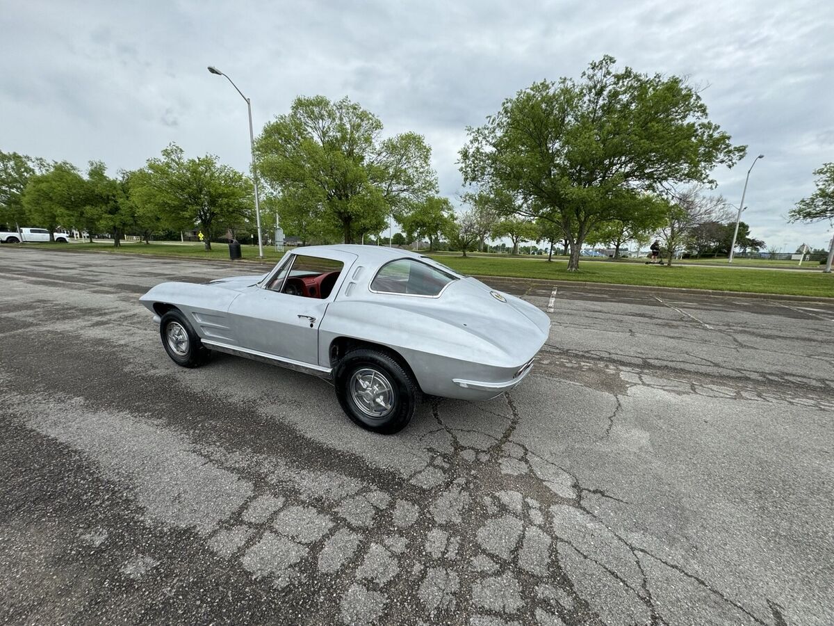 1963 Chevrolet Corvette - photo 8