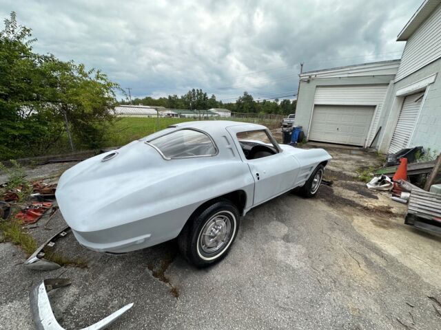1963 Chevrolet Corvette - photo 11