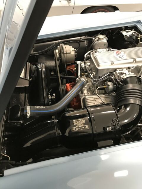 1963 Chevrolet Corvette Convertible - photo 6