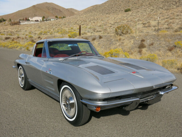 1963 Chevrolet Corvette Fuel Injected Split Window Coupe - photo 11