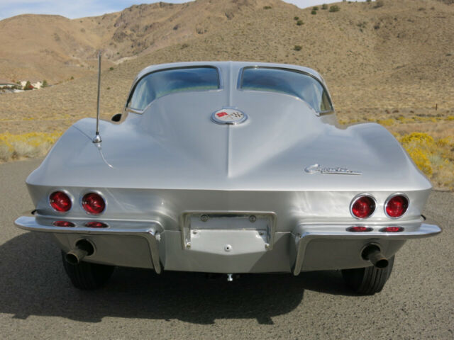 1963 Chevrolet Corvette Fuel Injected Split Window Coupe - photo 8