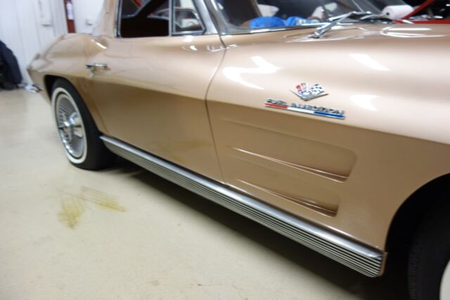 1963 Chevrolet Corvette -SPLIT WINDOW FUELIE - NCRS TOP FLIGHT WINNER - - photo 5