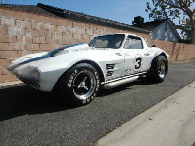 1963 Chevrolet Corvette Grand Sport Automatic 3-Speed RWD V8 7.5L Gasoline 1963 Chevrolet Corvette Grand Sport