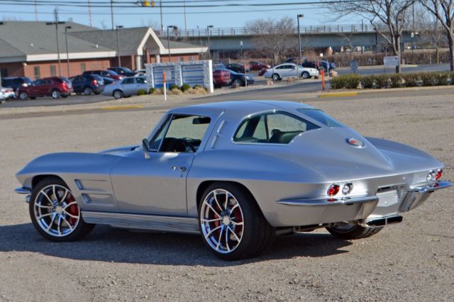 1963 Chevrolet Corvette Pro-Touring Split Window Couple 1963 Chevrolet Corvette
