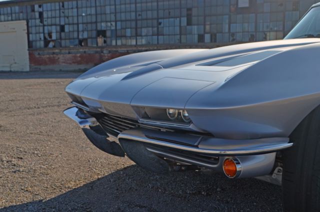 1963 Chevrolet Corvette - photo 11