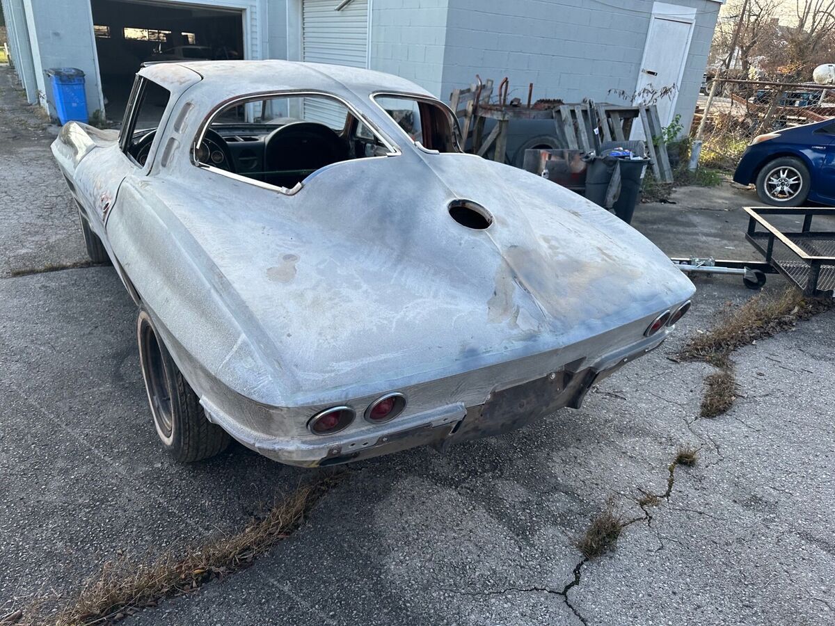 1963 Chevrolet Corvette - photo 12