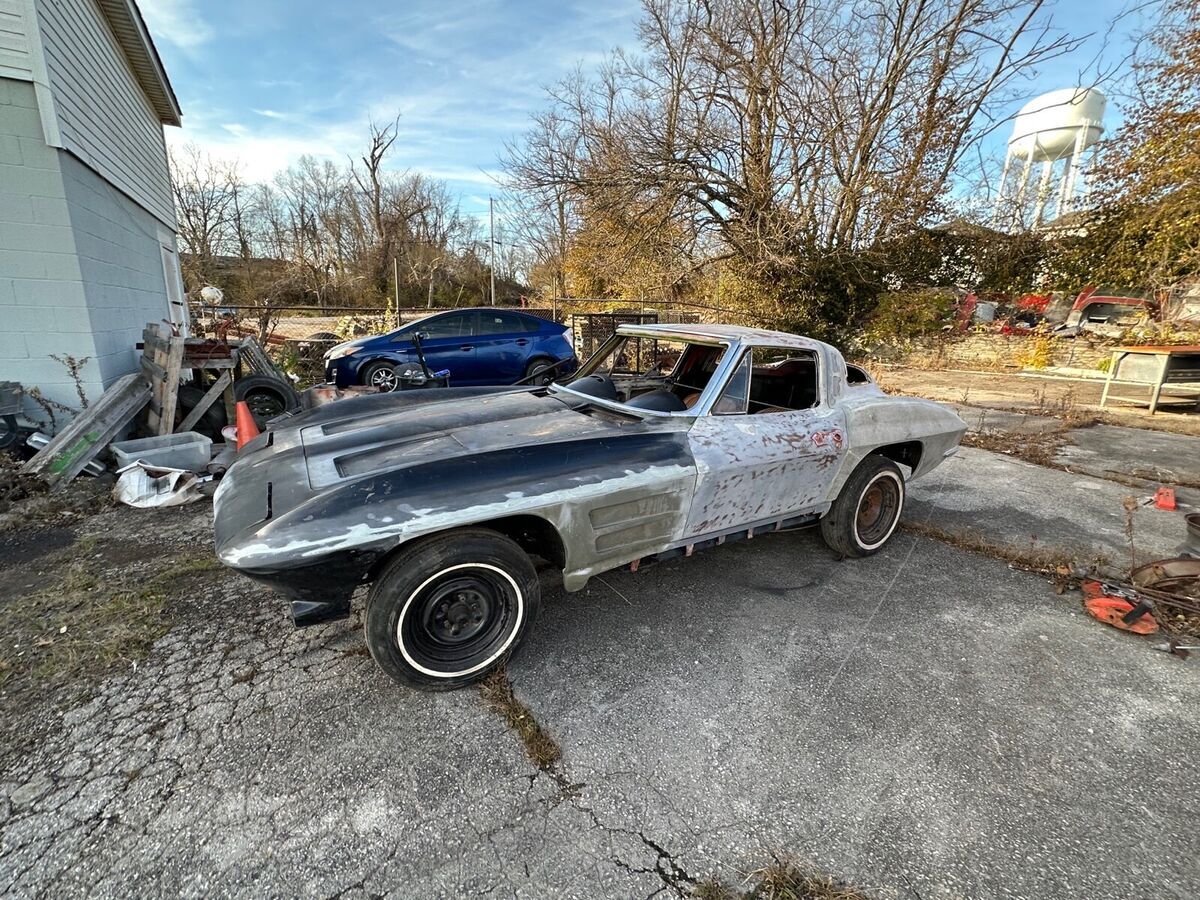 1963 Chevrolet Corvette - photo 13