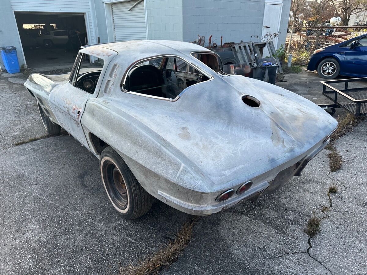 1963 Chevrolet Corvette - photo 3