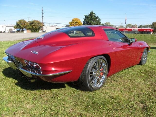 1963 Chevrolet Corvette RETROMOD - photo 11
