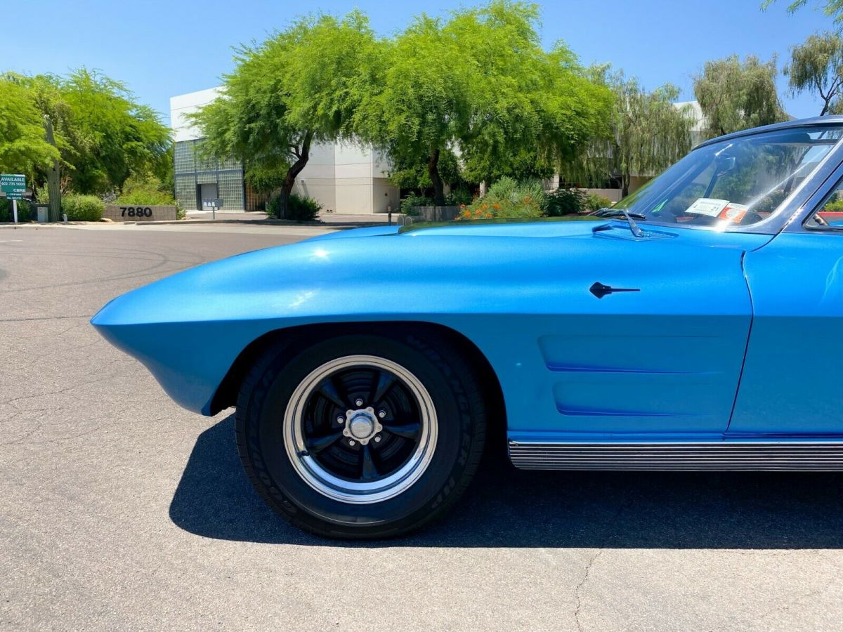 1963 Chevrolet Corvette Convertible - photo 13