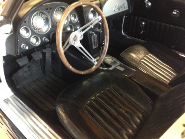 1963 Chevrolet Corvette - photo 13